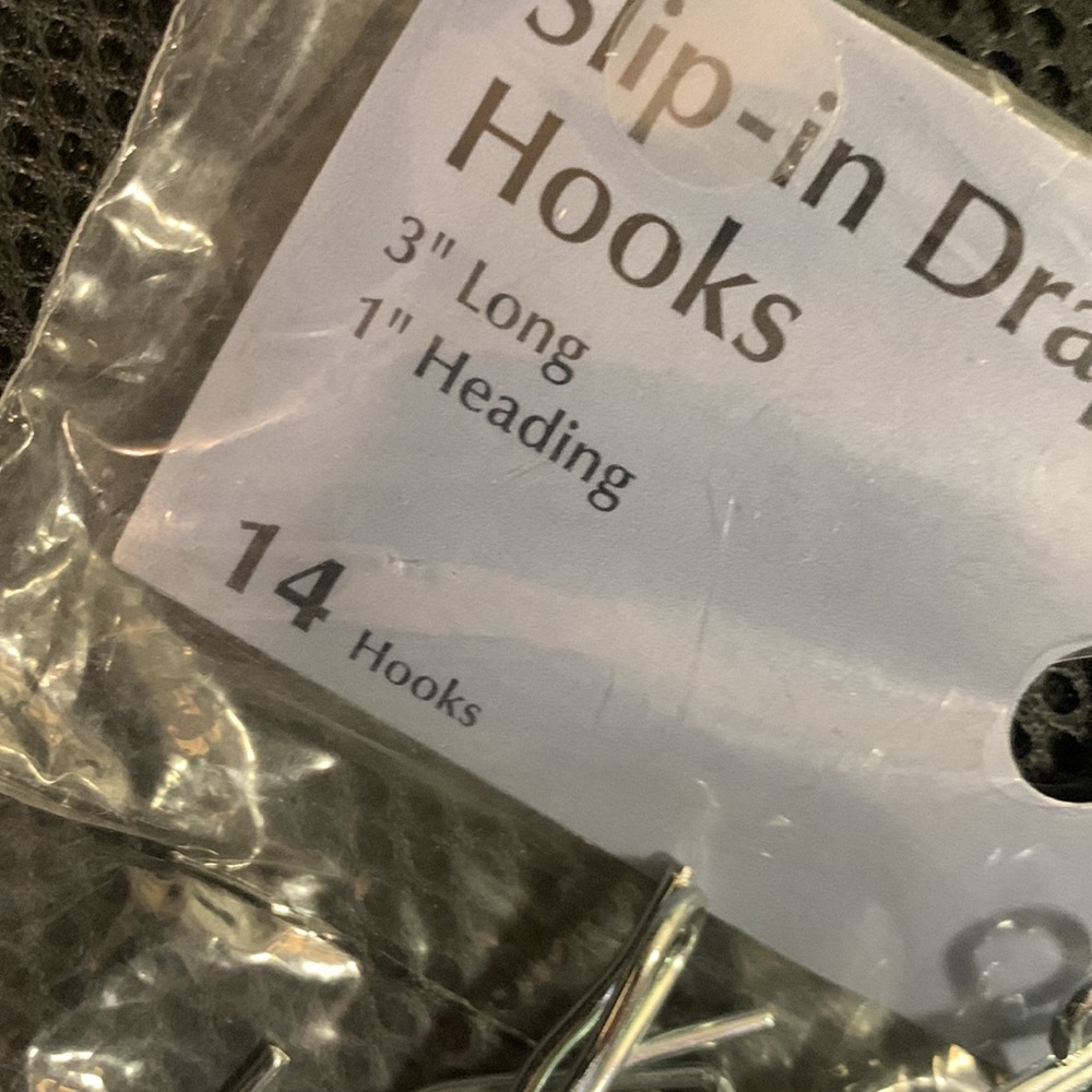 Drapery hooks - Picture 3 of 3